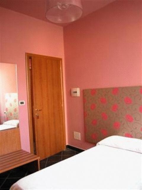 Albergo Lavagnese Lavagna Rum bild