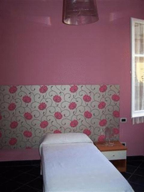 Albergo Lavagnese Lavagna Rum bild